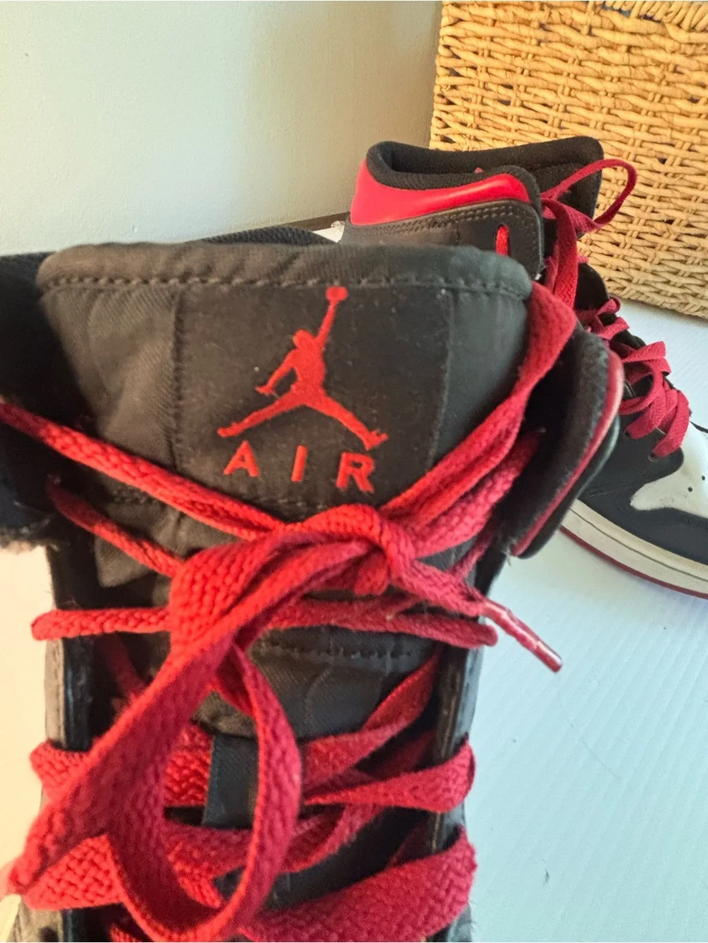 Air Jordan 1 Mid 